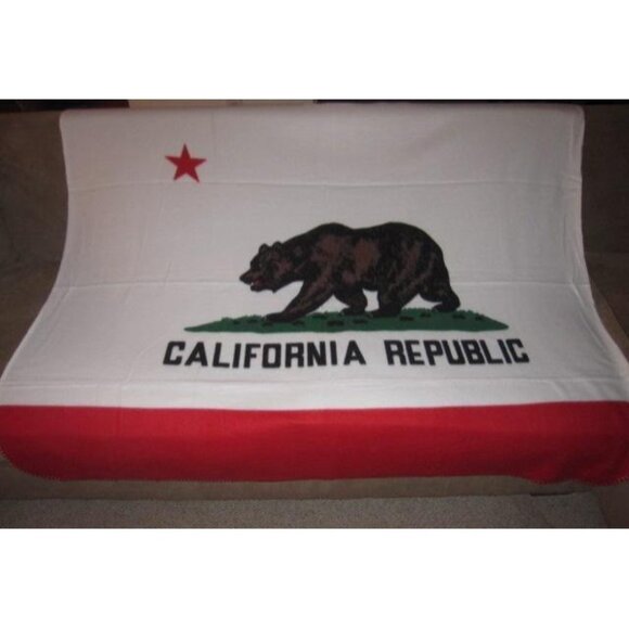 New State of California Republic Flag Fleece Throw Gift Blanket Soft Warm NIP - Picture 1 of 2